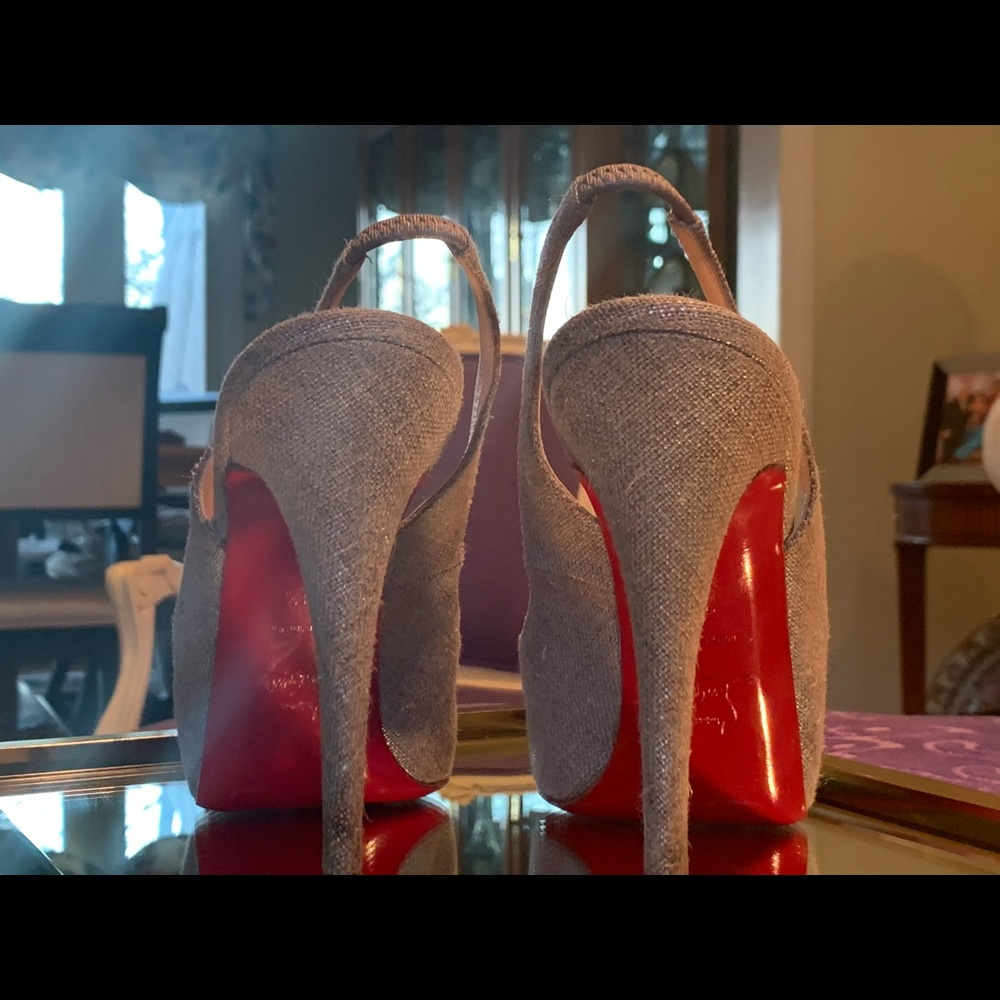 Authentic Christian Louboutin - Picture 7 of 8